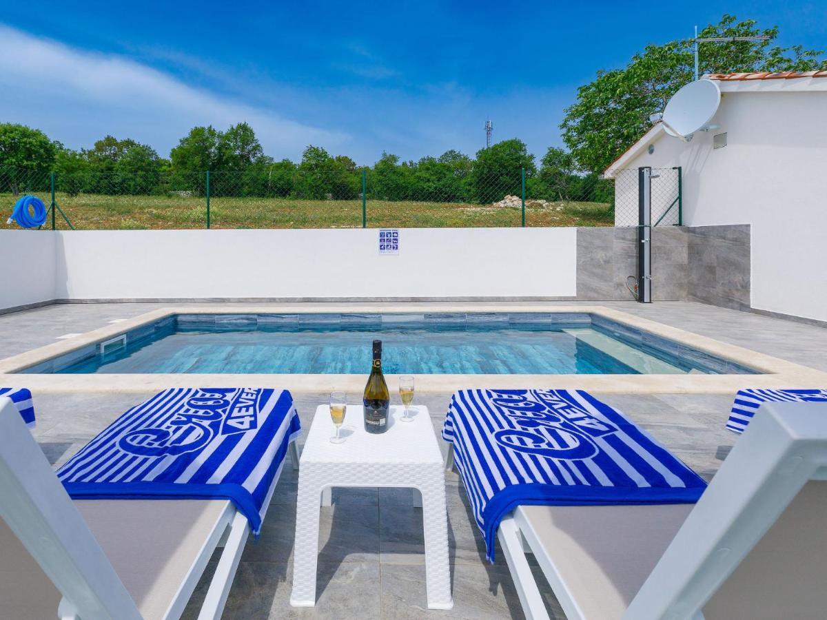 Holiday Home Casa Gverino By Interhome Plomin Exterior photo